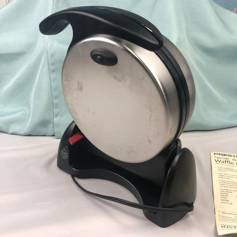 Presto FlipSide Belgian Waffle Maker 0351003 Rotating Nonstick WORKS!
